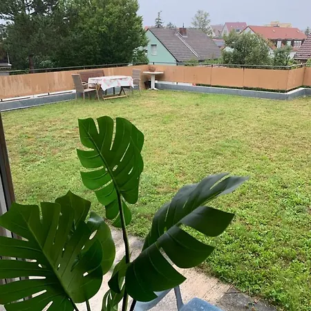 Ruhige Sonnige Wohnung Mit Rooftopterrasse Nahe Universitaet Gerbrunn Zewnętrze zdjęcie