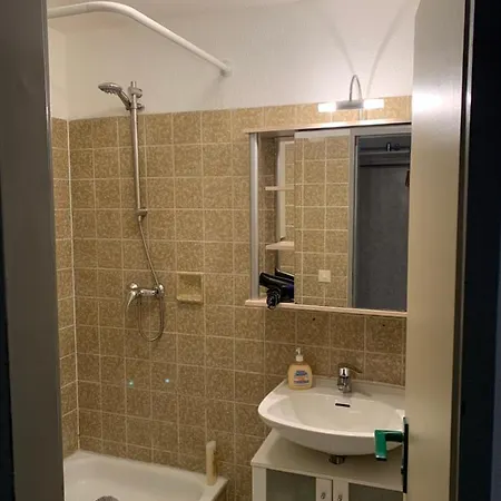 Ruhige Sonnige Wohnung Mit Rooftopterrasse Nahe Universitaet Gerbrunn Zewnętrze zdjęcie